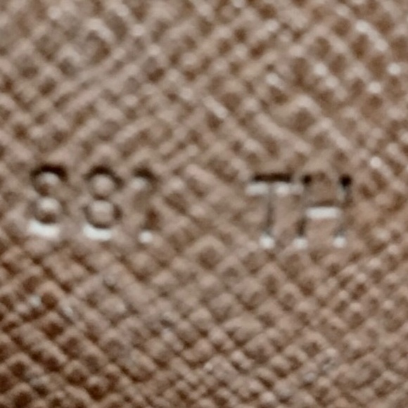 Vuitton Marly Bandouliere Vintage Crossbody - Picture 11 of 11